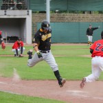 Bonn dominant / Haar mit Split in Tübingen / Reds festigen Rang 3
