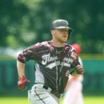 Flamingos bezwingen Stealers am Sonntag für Split am Opening Day