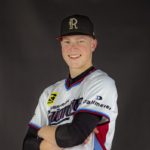 Tim Fischer von den Regensburg Legionären unterschreibt bei den L.A. Dodgers